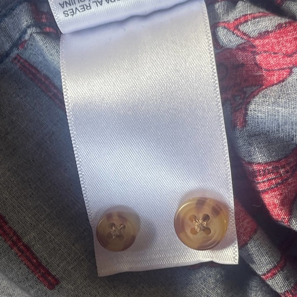 Vissla Shirt Mens Medium Blue Red Button Up Fish Print Short Sleeve Surf - Picture 10 of 14